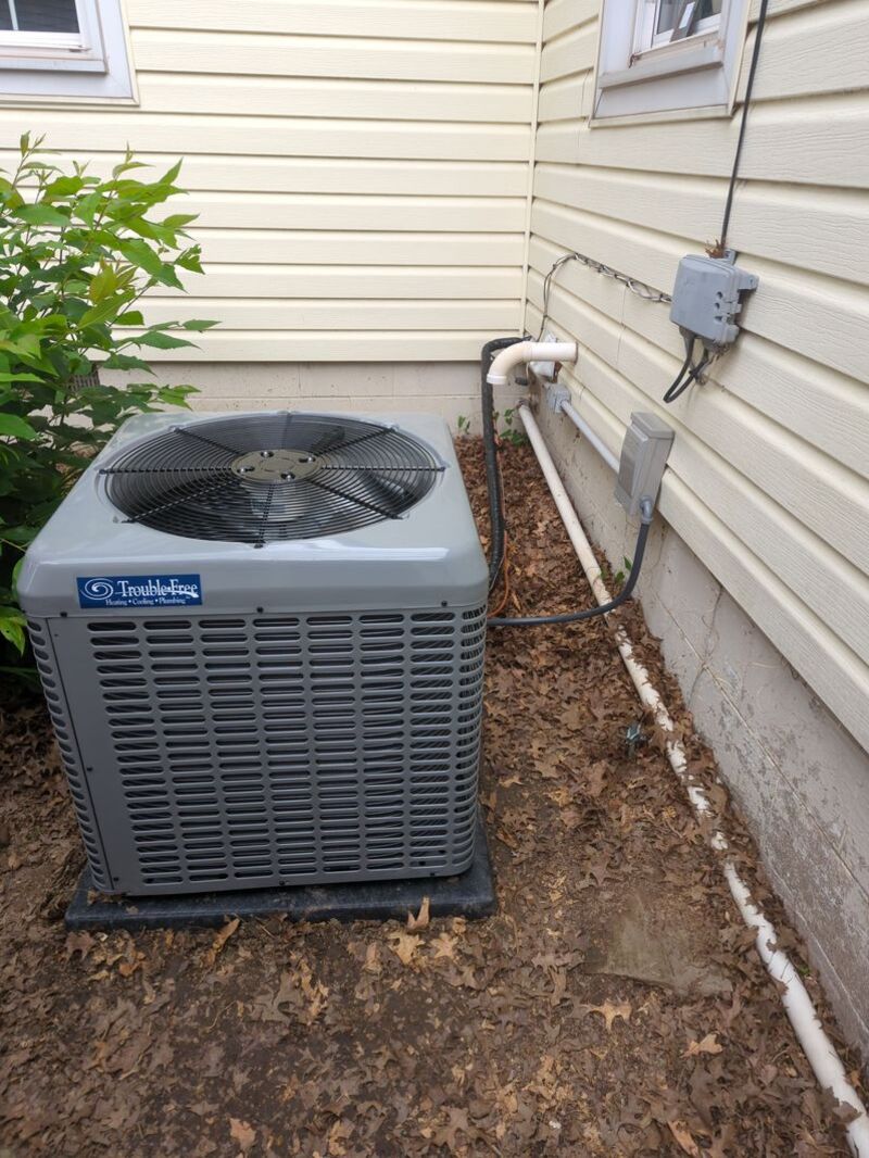 New AC unit installed by Trouble Free in central Illinois